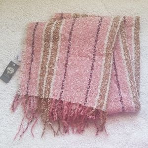 Vince Camuto scarf